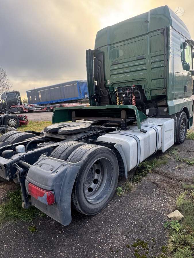 MAN TGX-460, semi-trailer trucks