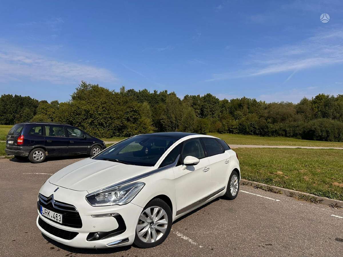 Citroen DS5, 1.6 l., hečbekas