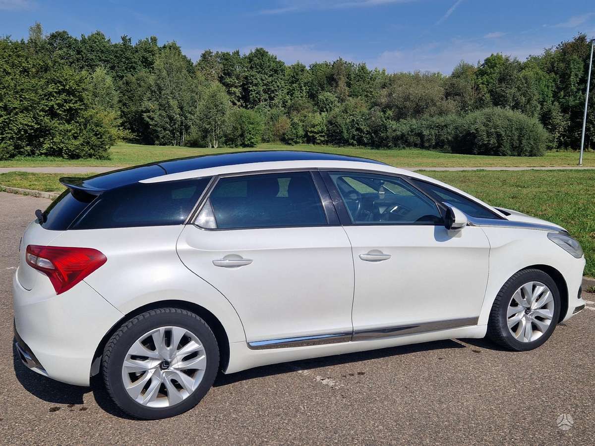 Citroen DS5, 1.6 l., hečbekas