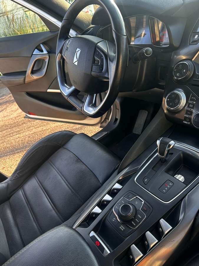 Citroen DS5, 1.6 l., hečbekas