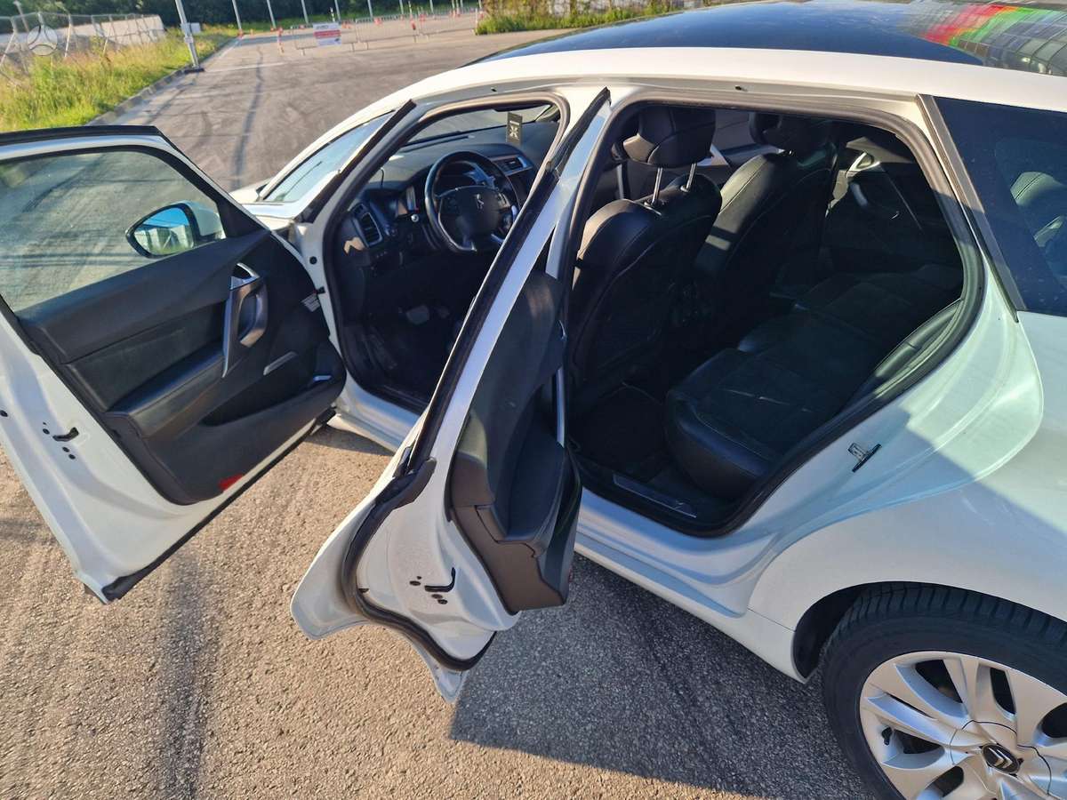 Citroen DS5, 1.6 l., hečbekas