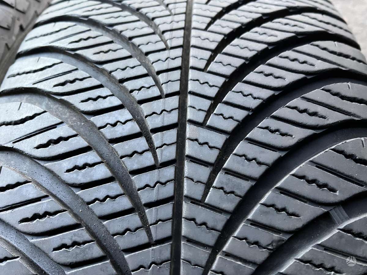 Goodyear Vector4Seasons, всесезонные 235/50 R18