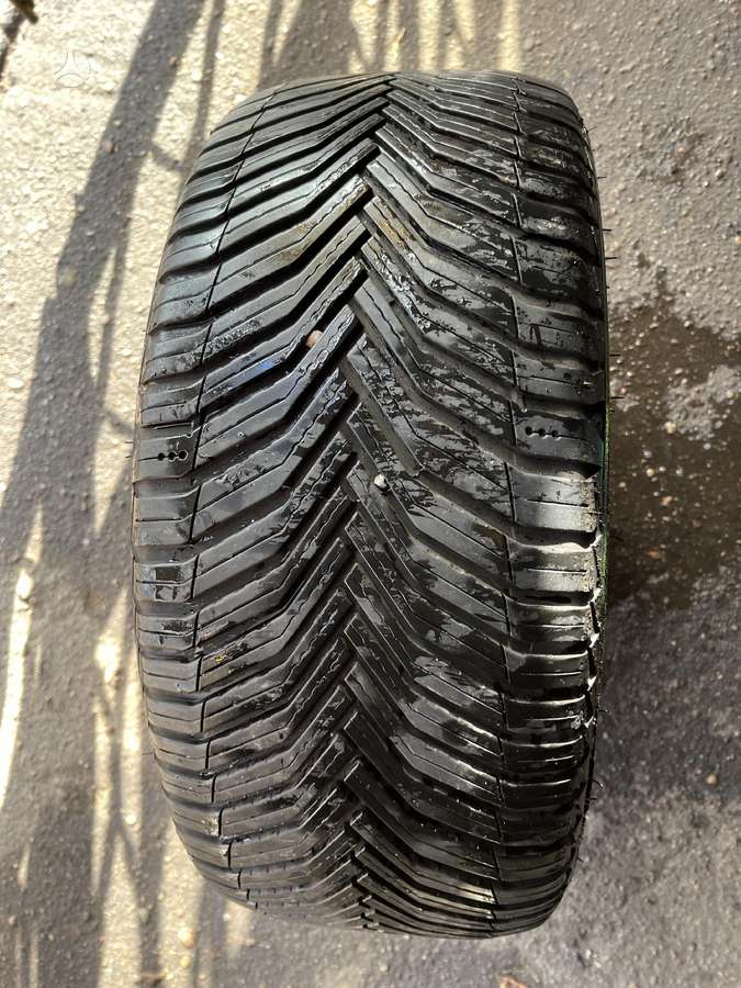 Michelin CROSSCLIMATE, universalios 245/40 R18
