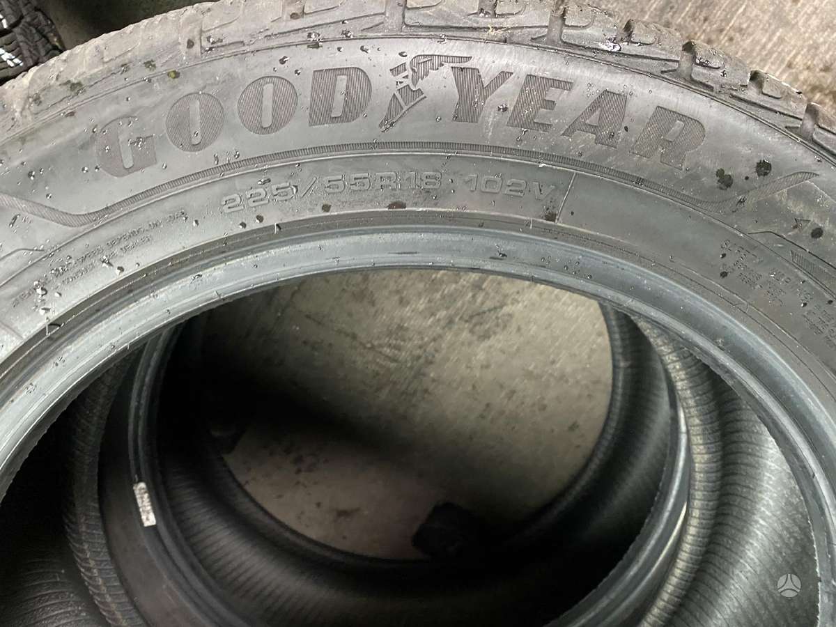 Goodyear UltraGrip performance, winter 225/55 R18