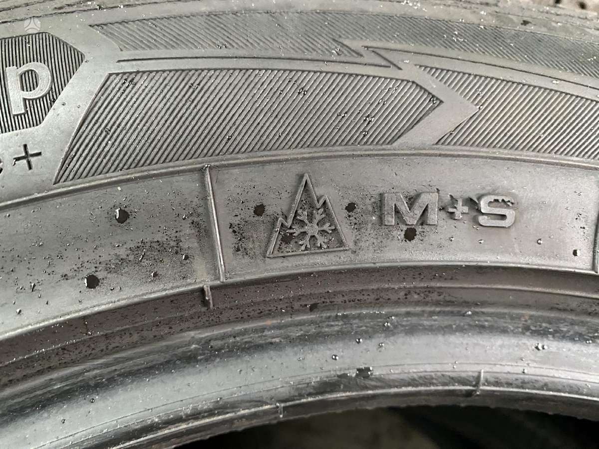 Goodyear UltraGrip performance, winter 225/55 R18