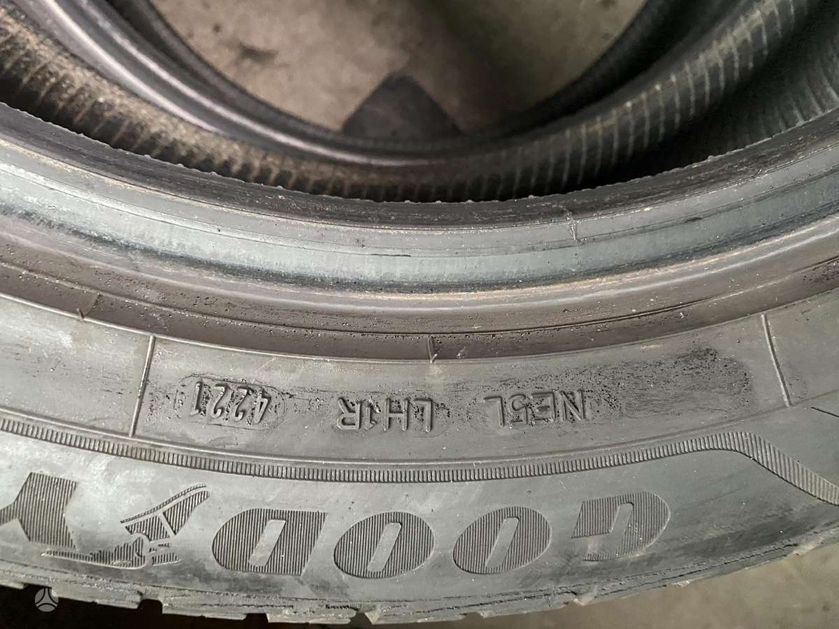 Goodyear UltraGrip performance, winter 225/55 R18