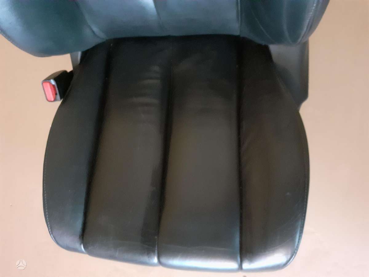 Mazda CX-7 body parts