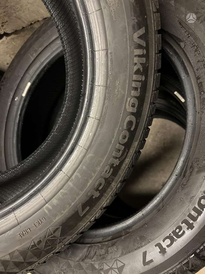 Continental VikingConatct 7, winter 215/60 R17