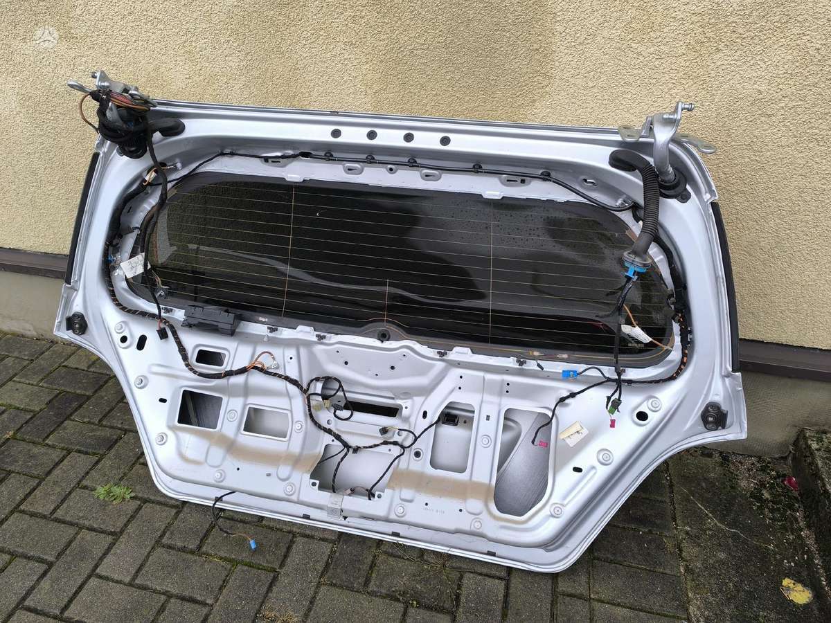 Mercedes-Benz R320