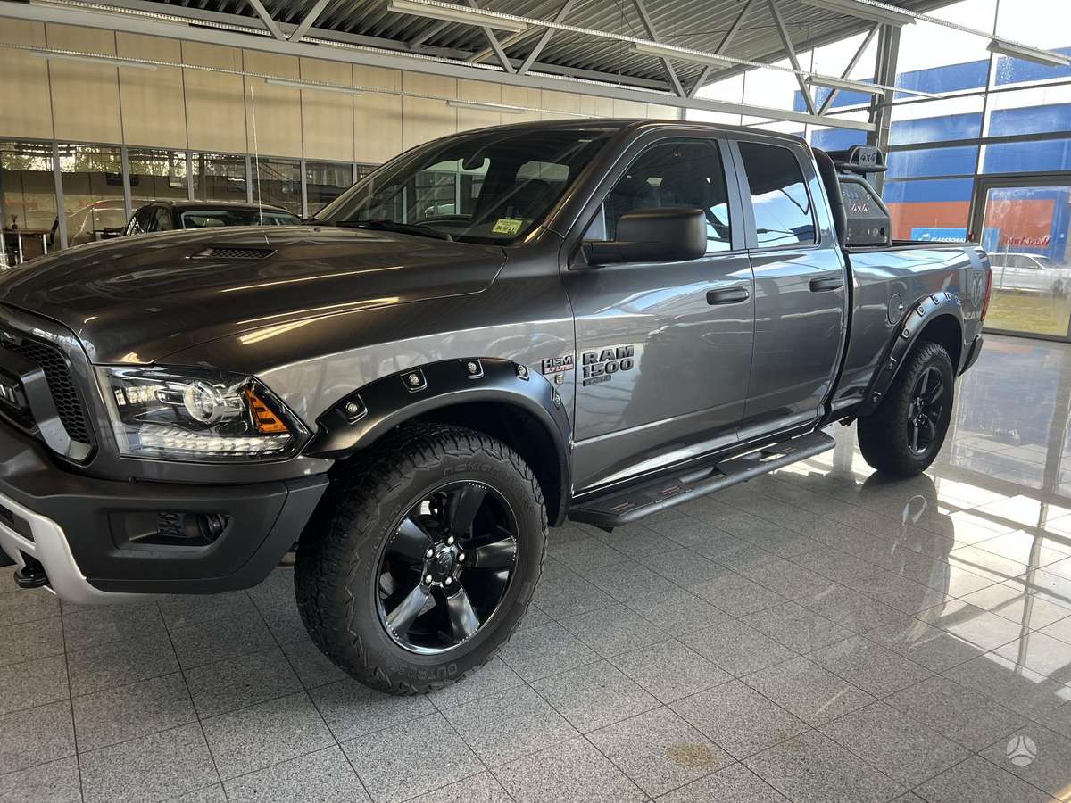 Dodge Ram, 5.7 l., off-road / crossover