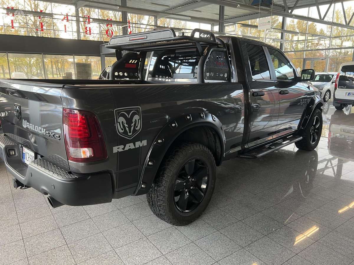 Dodge Ram, 5.7 l., off-road / crossover