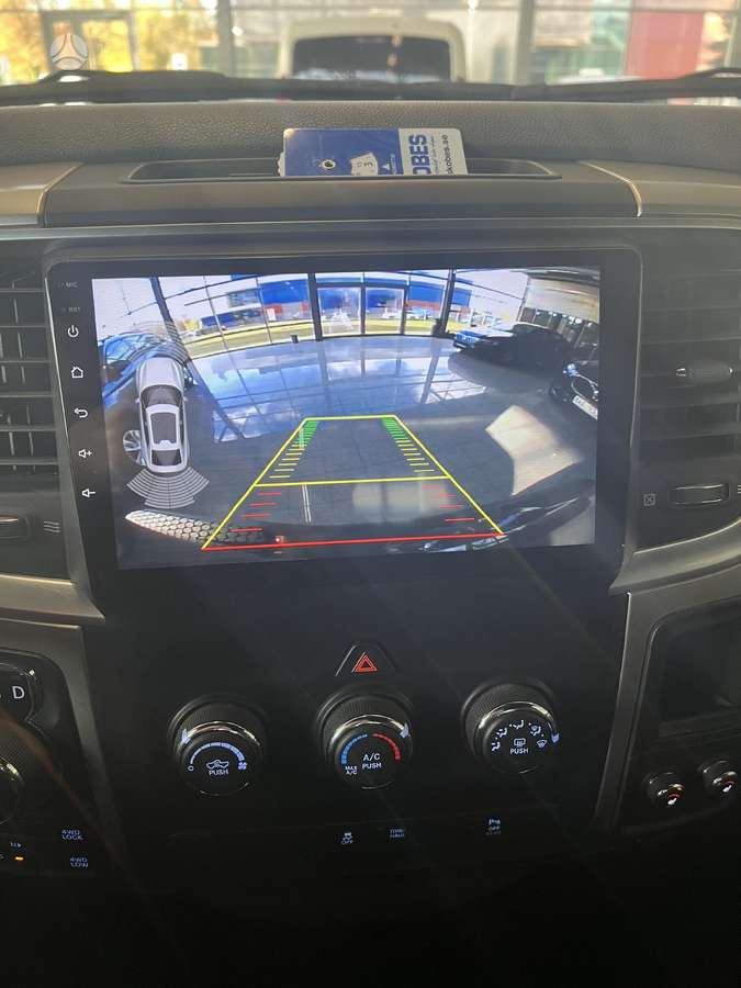 Dodge Ram, 5.7 l., off-road / crossover