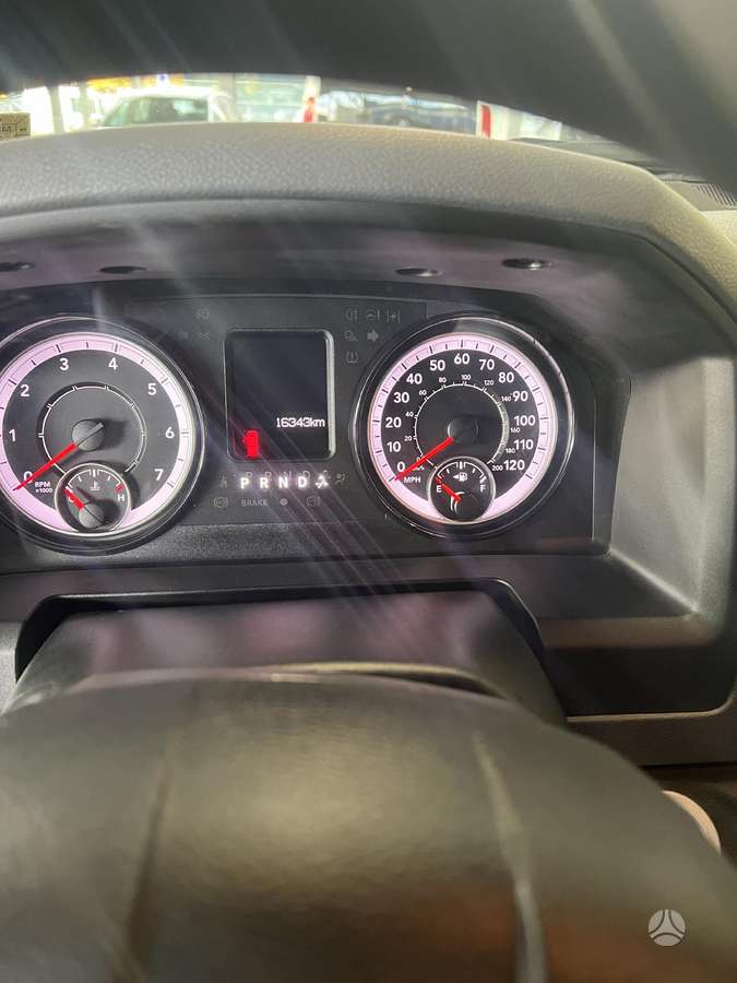 Dodge Ram, 5.7 l., off-road / crossover