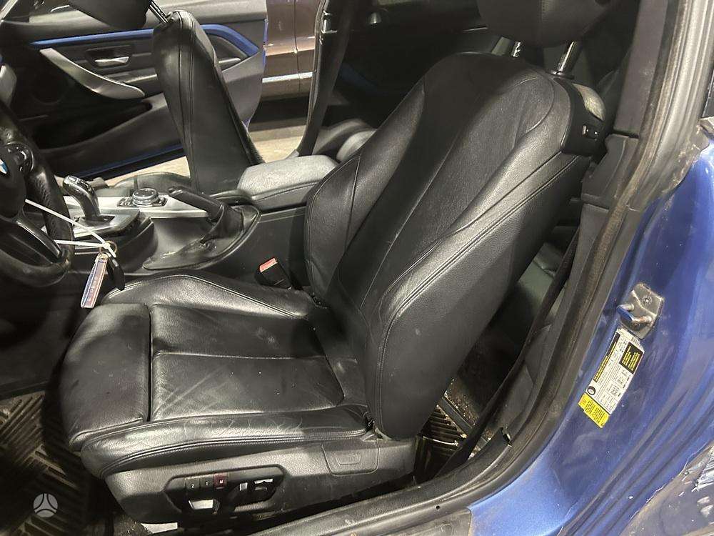BMW 430 dalimis. 428xi usa