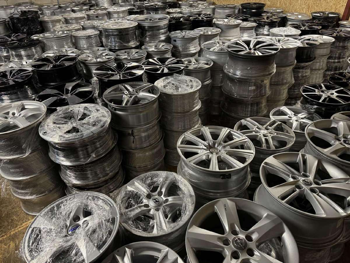 Goodyear UG PERFORMANCE, winter 285/40 R20