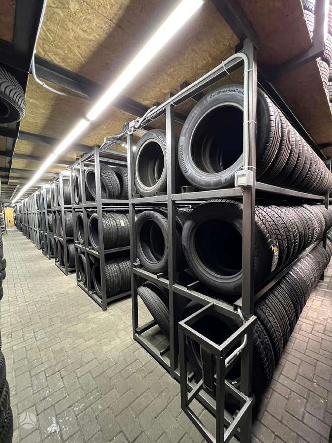 Goodyear UG PERFORMANCE, winter 285/40 R20