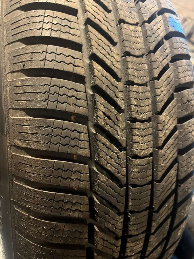 Continental, зимние 215/65 R17