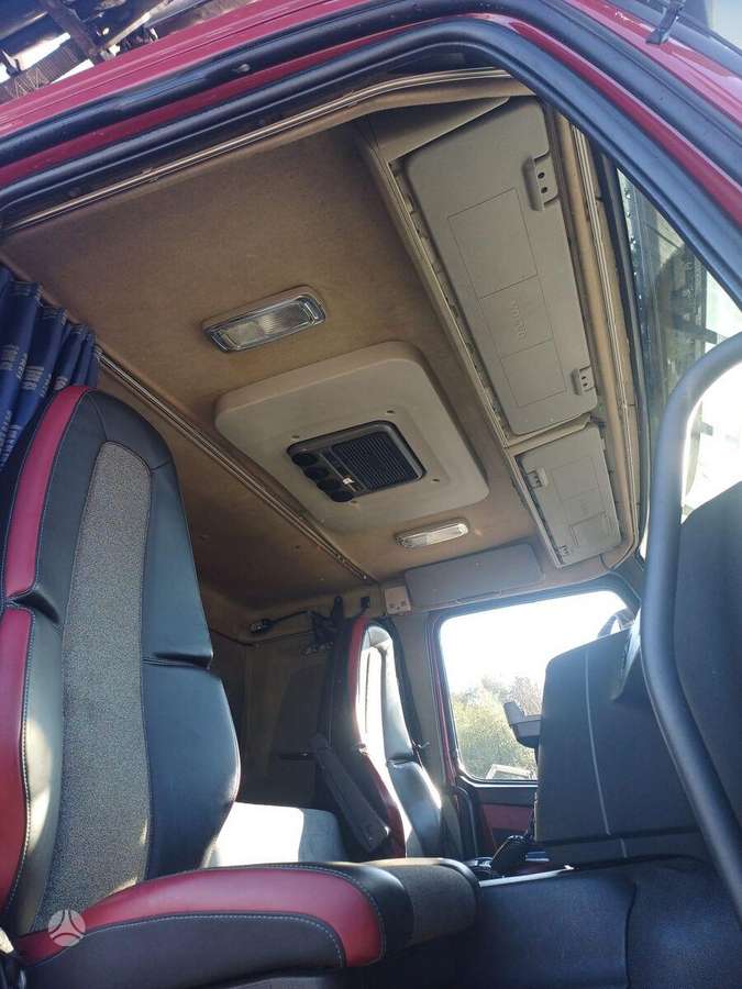 Volvo Lohr 2005, auto transporters