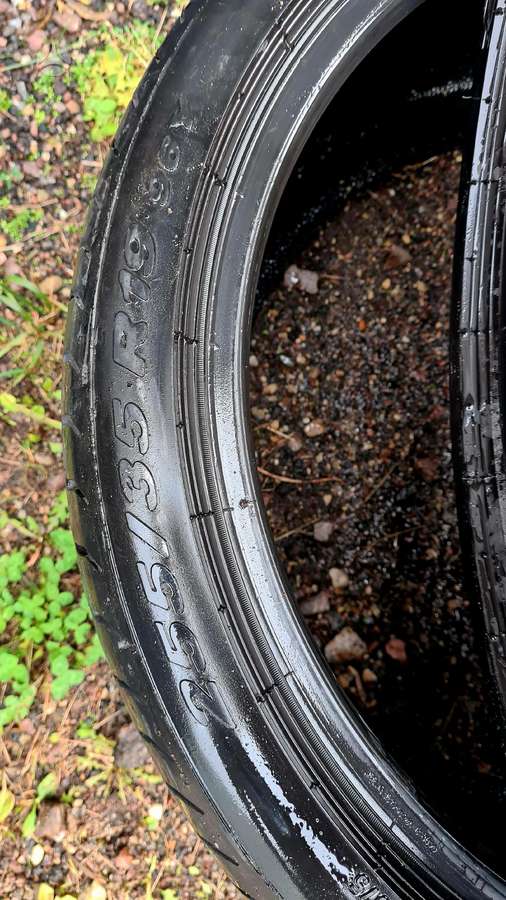 Pirelli, vasarinės 255/35 R19