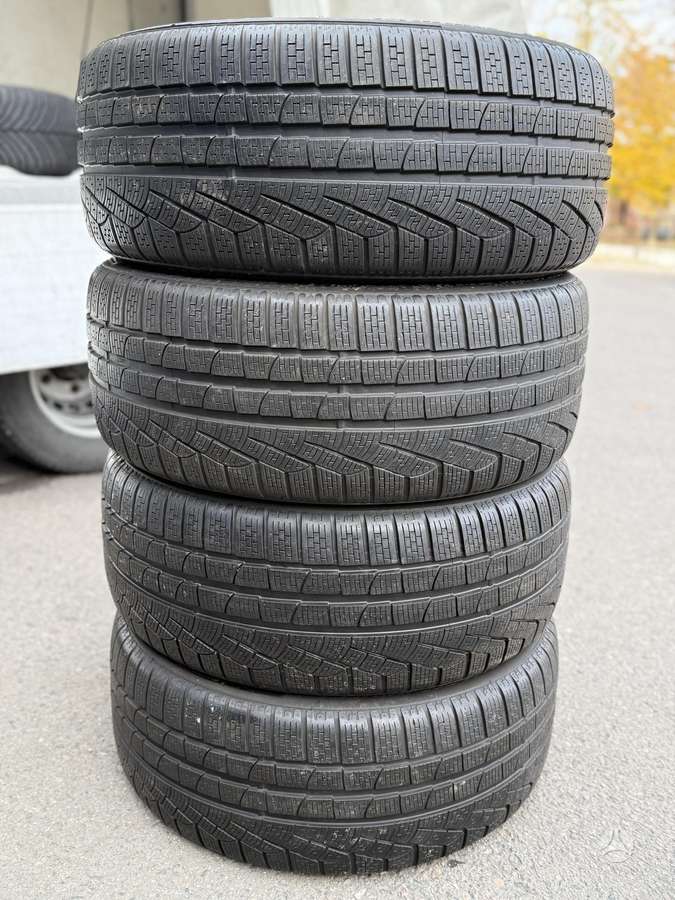 Pirelli Sottozero, žieminės 255/40 R20