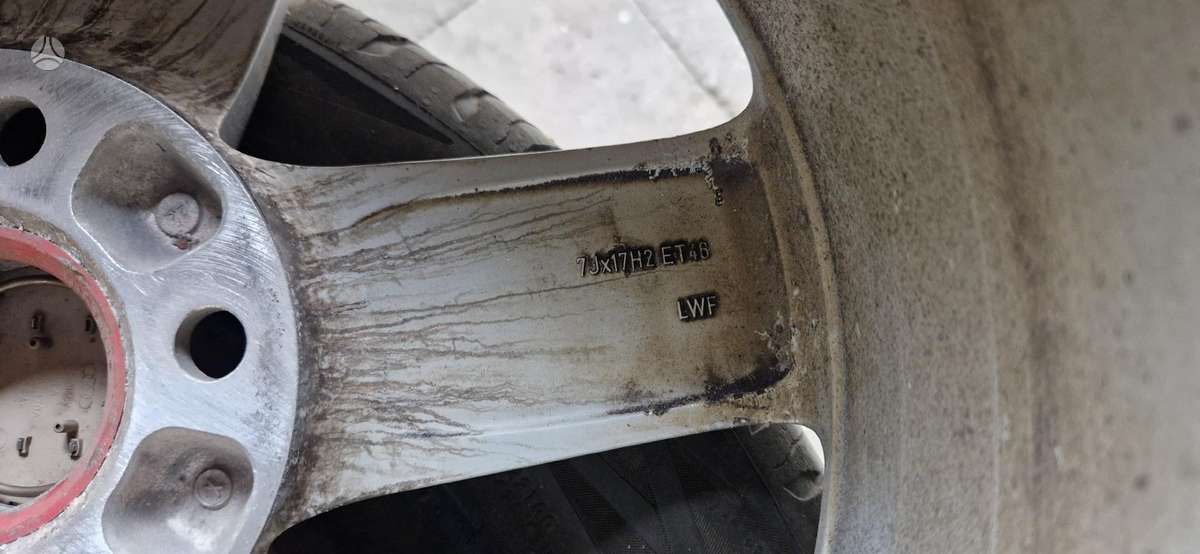 Audi A4, lengvojo lydinio, R17
