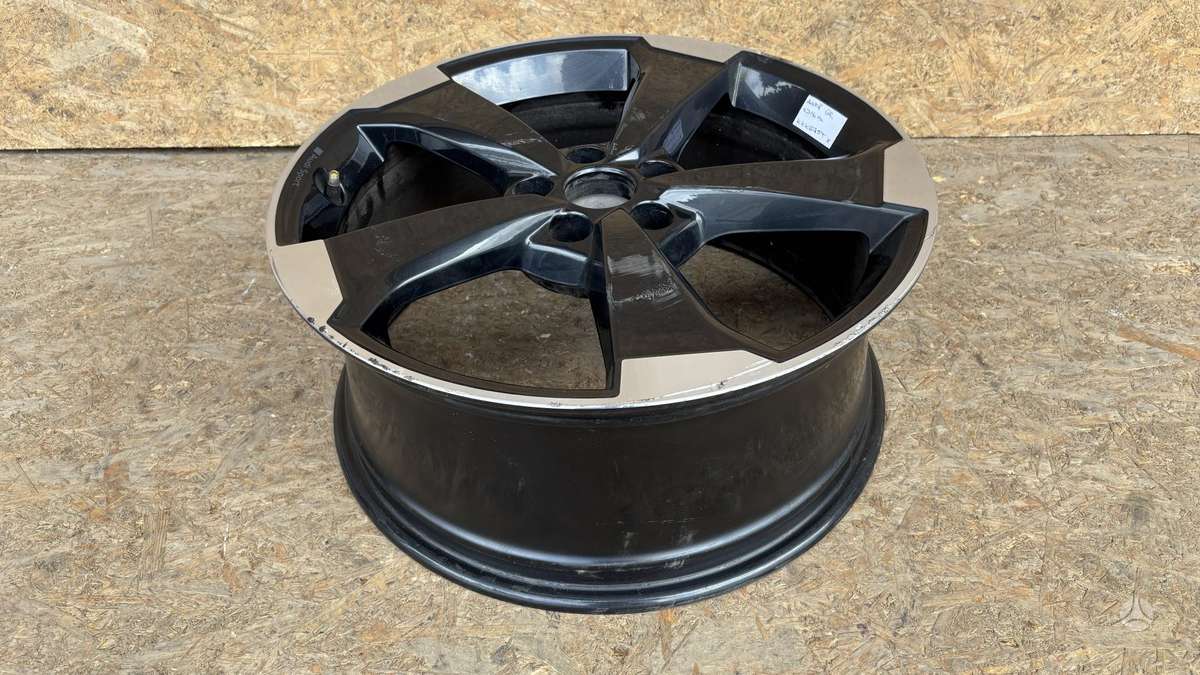 Audi Q2, 81A601025, Cen29204