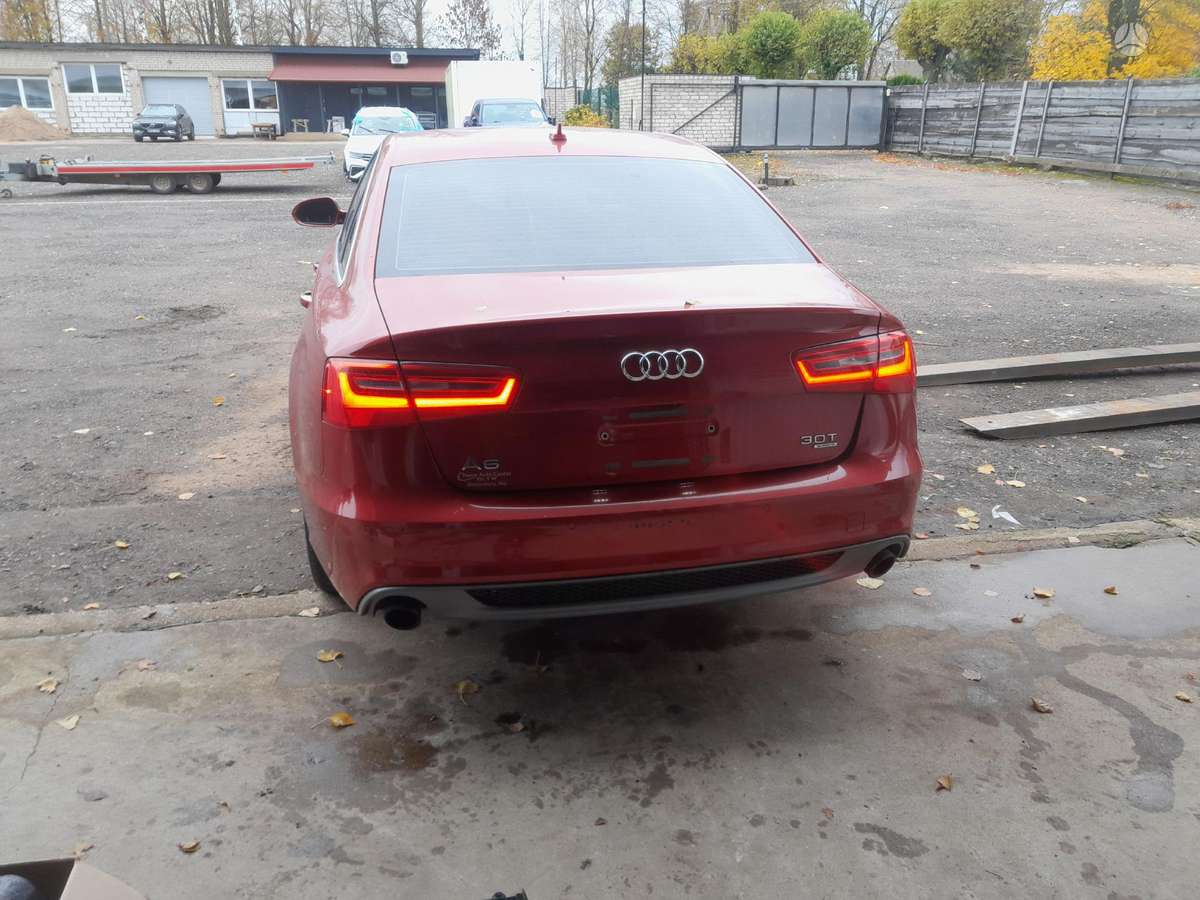 Audi A6, 3.0 l., Седан