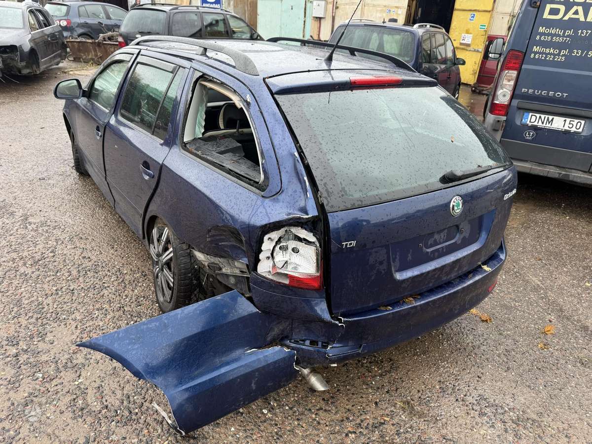 Skoda Octavia Minsko pl 33a 5 angaras