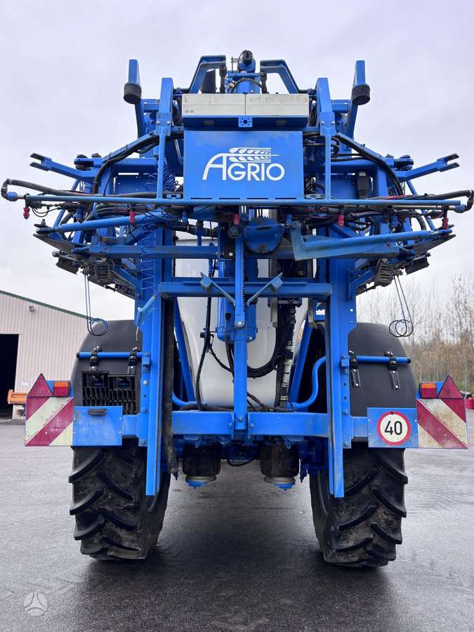 -Kita- Agrio Mamut 6030, sprayers