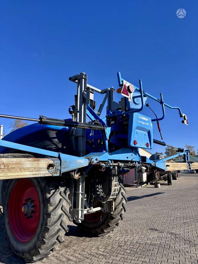 Lemken Vega 12, sprayers