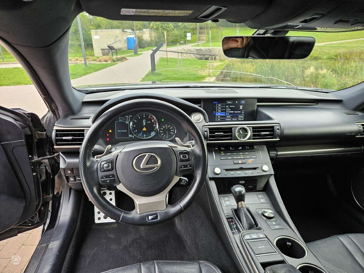 Lexus RC-F, 5.0 l., Седан