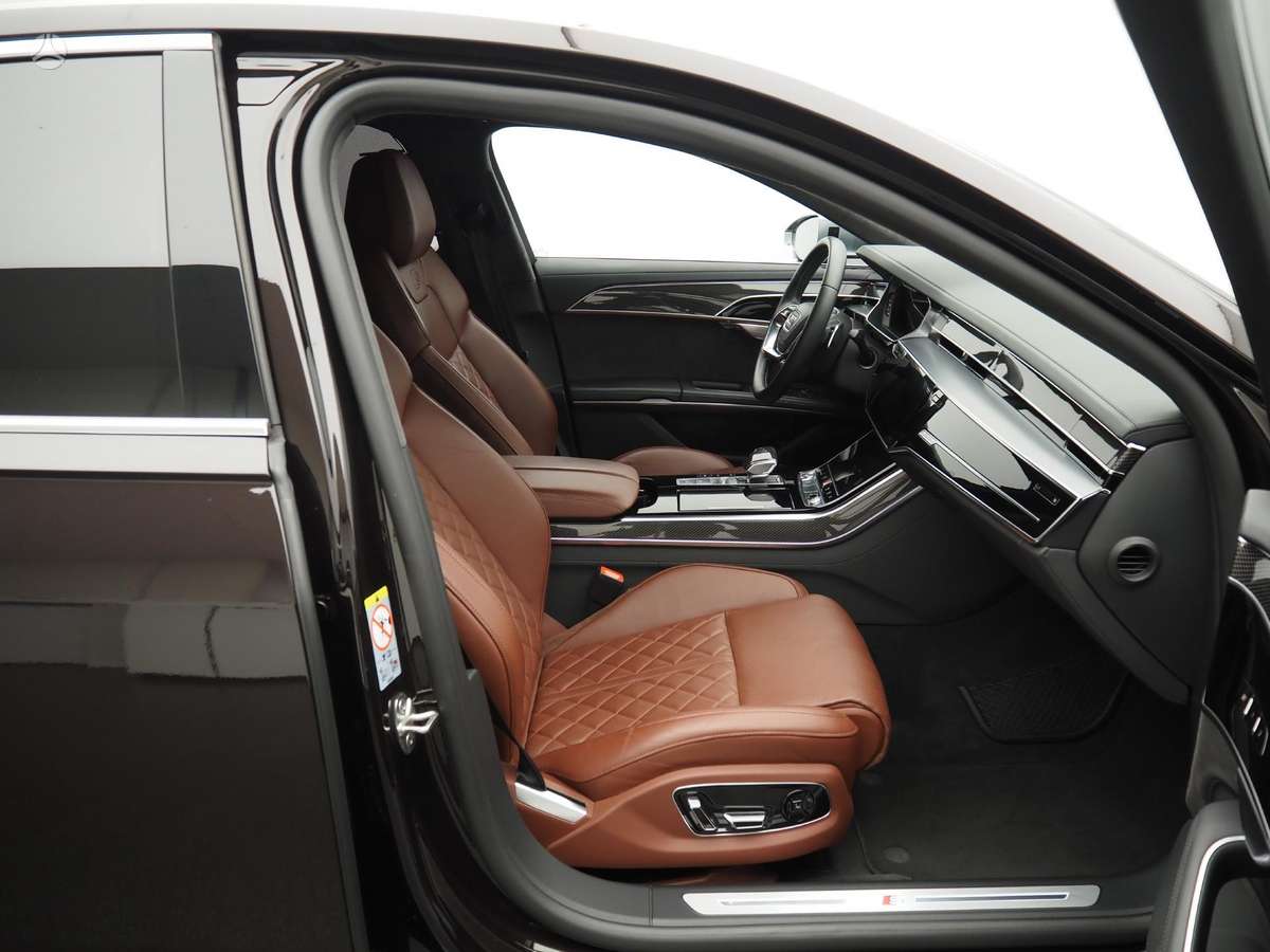 Audi S8, 4.0 l., Седан