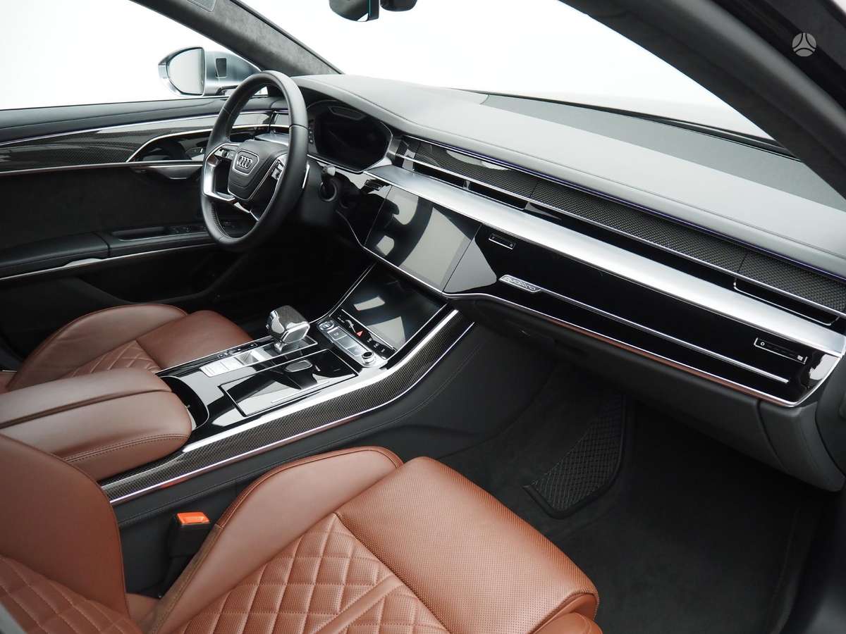 Audi S8, 4.0 l., Седан