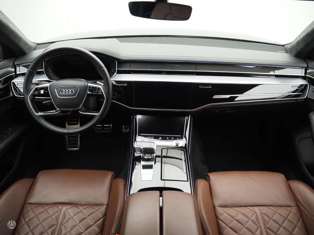 Audi S8, 4.0 l., Седан