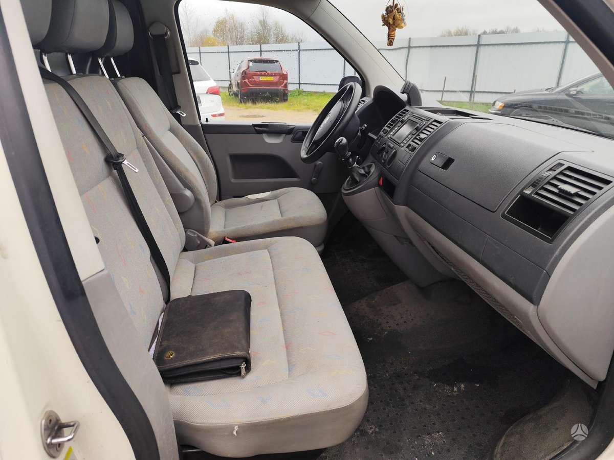Volkswagen TRANSPORTER, preču
