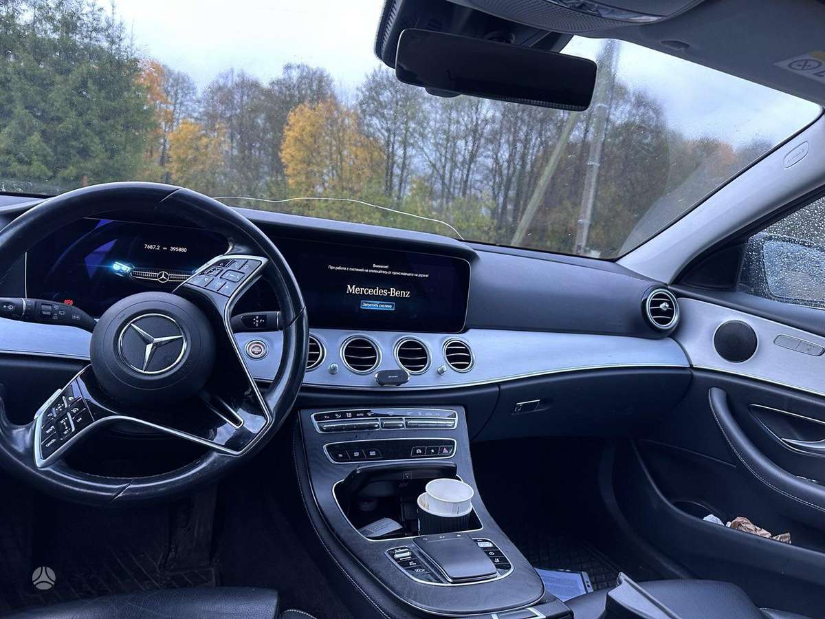 Mercedes-Benz E300