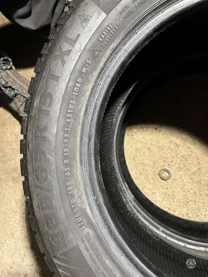 Continental, зимние 185/65 R15