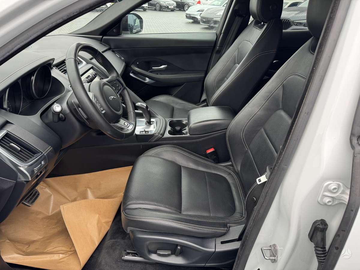 Jaguar E-Pace, 2.0 l., Внедорожник / Кроссовер