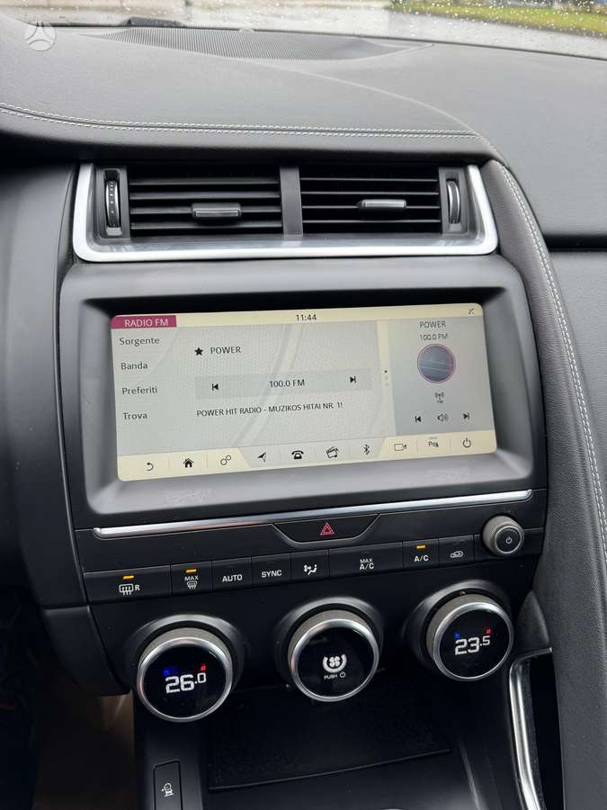 Jaguar E-Pace, 2.0 l., off-road / crossover