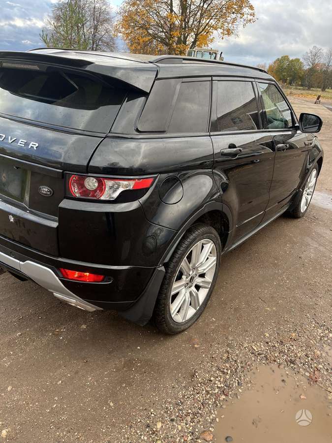 Land Rover Evoque dalimis