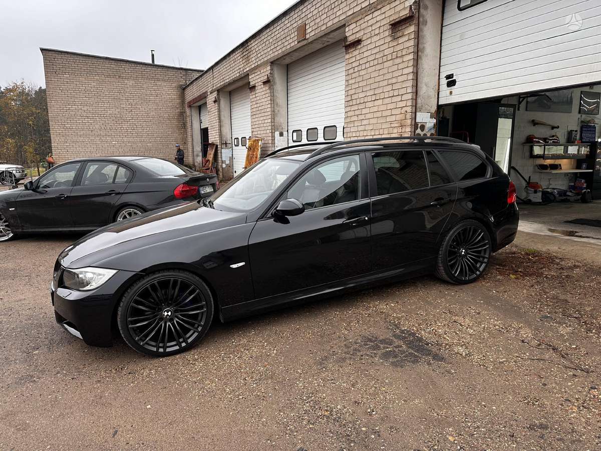 BMW 320, 2.0 l., wagon