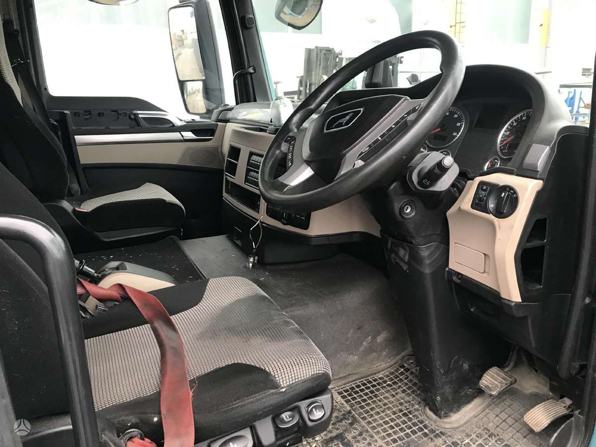 MAN TGS 24.460 dalimis, тягачи