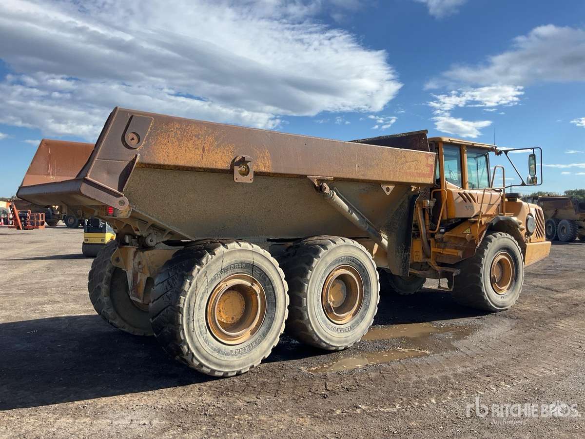 Volvo A30D, pašizgāzēji