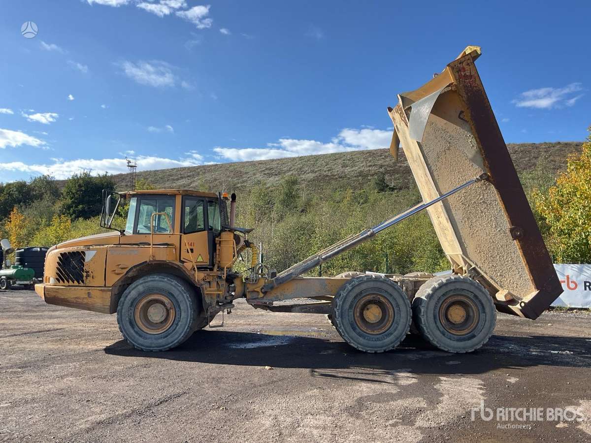 Volvo A30D, pašizgāzēji