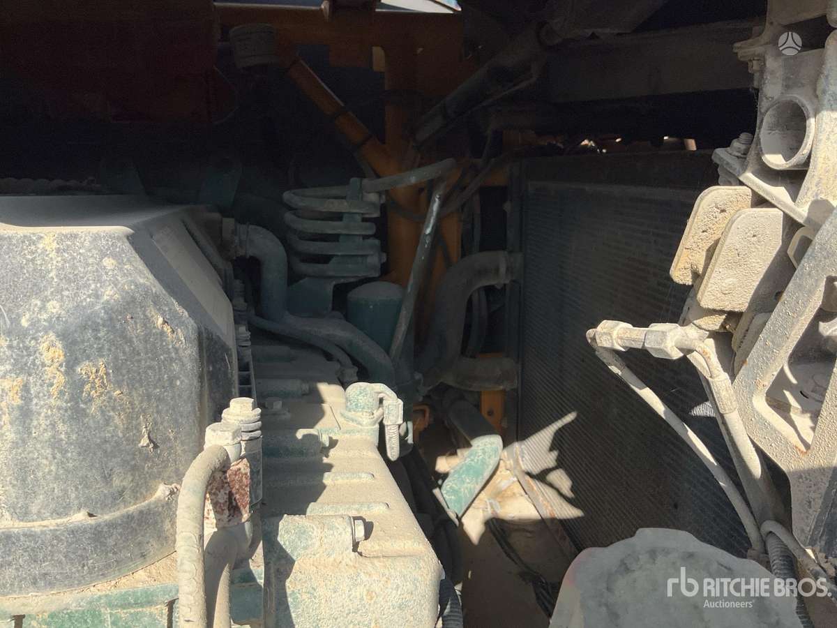 Volvo A30D, pašizgāzēji