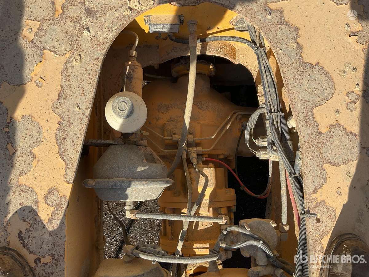 Volvo A30D, pašizgāzēji