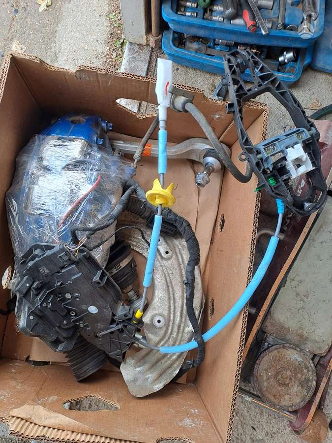 BMW 3 serija apdailos detalės