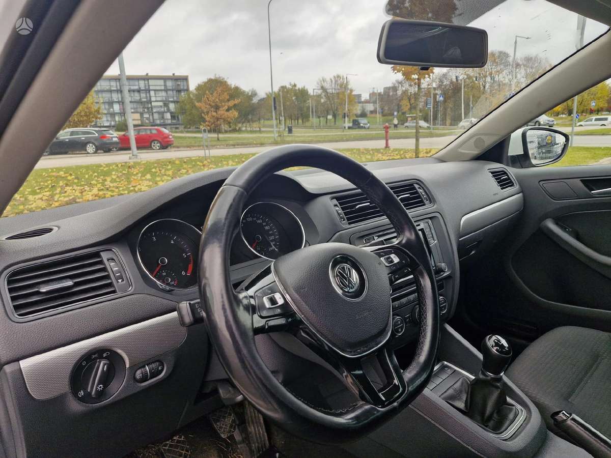Volkswagen Jetta, 2.0 l., Седан
