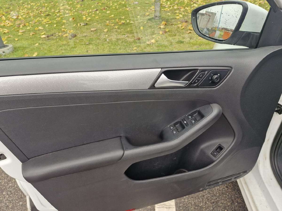 Volkswagen Jetta, 2.0 l., Седан