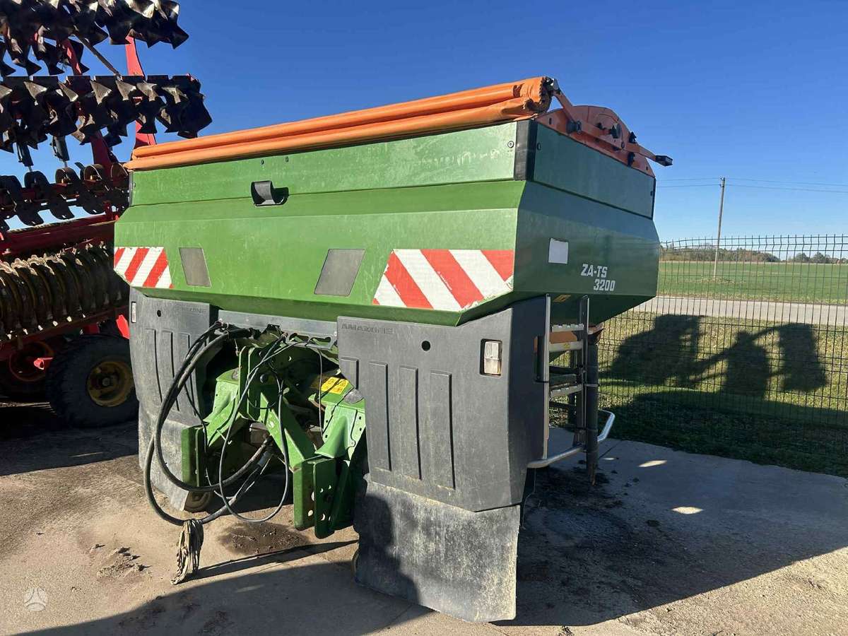 Amazone ZA-TS Profis Hydro, spreaders